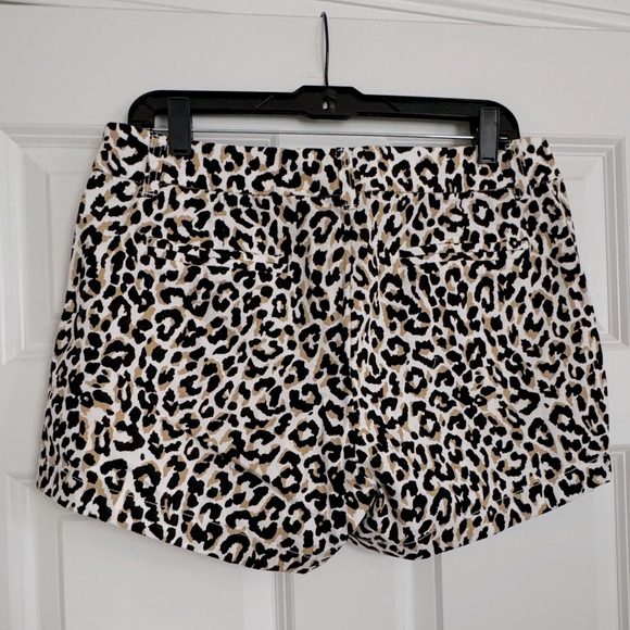 J. Crew Factory 3.5" classic chino short Leopard print size 8 (B) - Picture 3 of 7